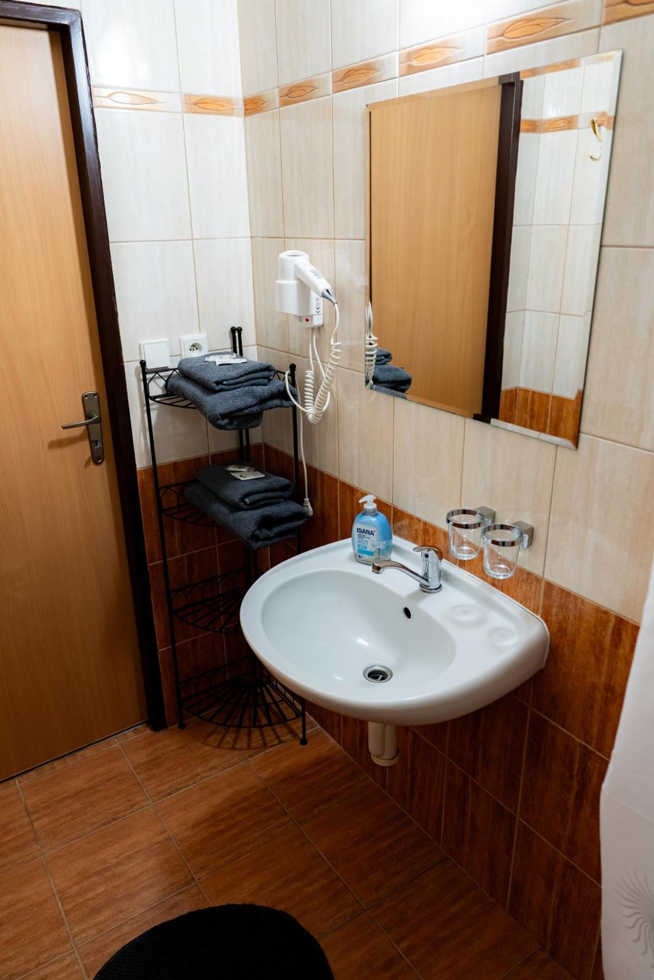 Hotel Cementar フラニツェ エクステリア 写真